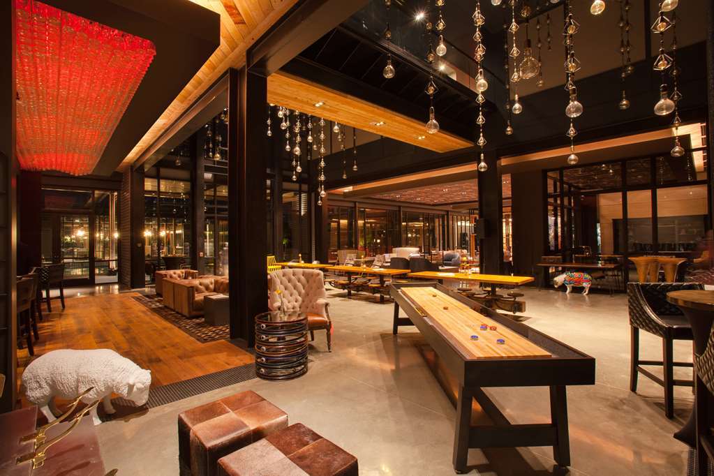 The George, By Valencia Hotel Collection College Station Instalações foto
